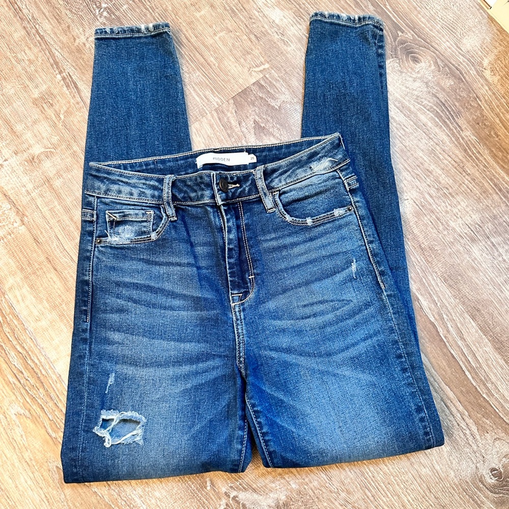 Hidden 25” skinny